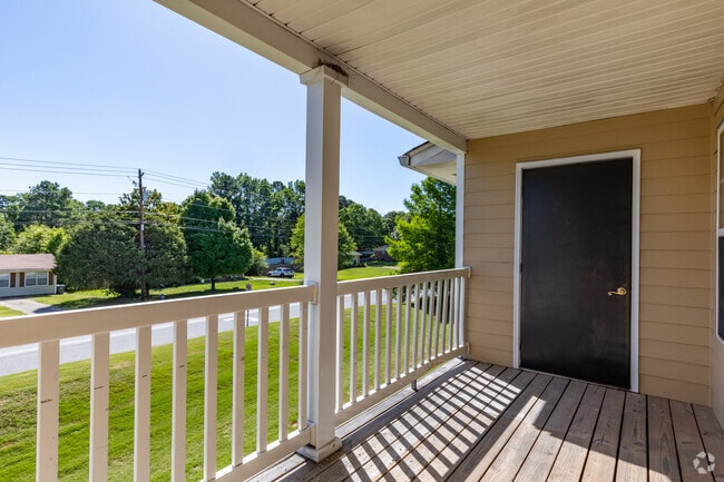 2BR, 2BA - 1,220SF (Type F) - Patio