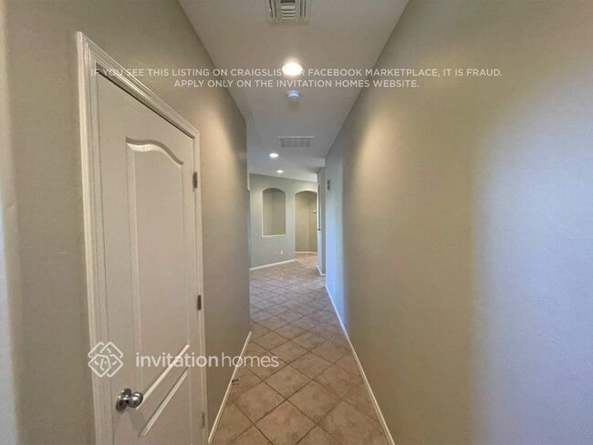 Photo - 17682 W Cavedale Dr