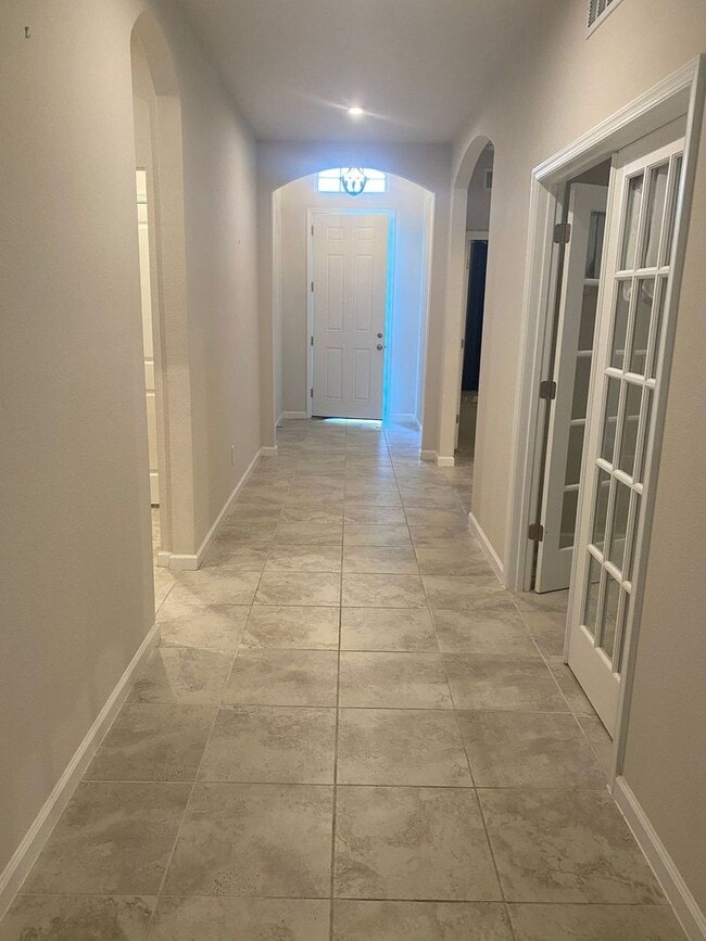 Photo - 2304 Tudor Rose Dr