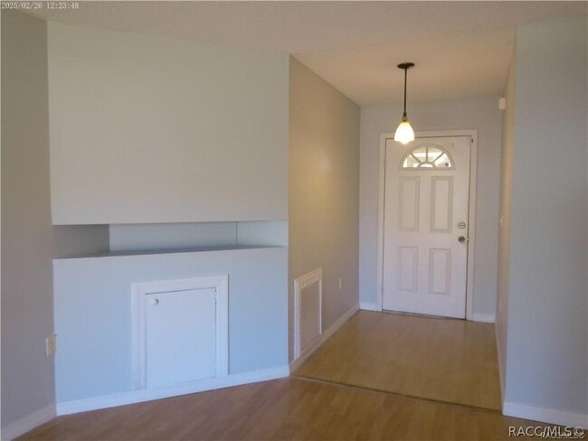 Photo - 5921 W Woodhill Ct