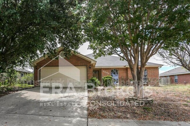 Building Photo - 2802 Southwood Dr