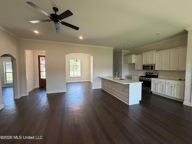 464 Silver Hill Dr