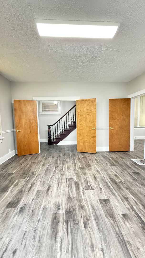 Photo - SPACIOUS...3 Bedroom 1 Bath