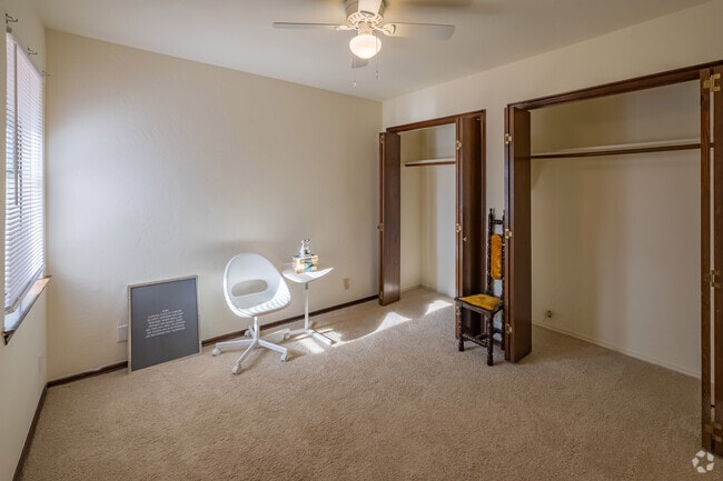 3BR, 2BA - 1,270SF - Bedroom