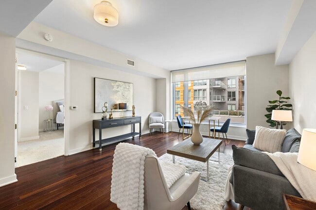 Photo - 1000 Ave at Port Imperial Unidad 403 Rental