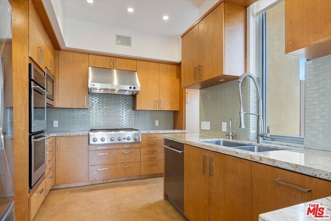 Photo - 2301 10th St