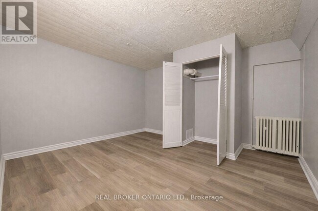 Photo - 480 Weller St Unité 4