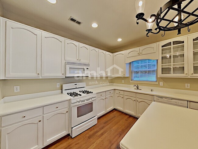 Photo - 155 Valley Bluff Dr