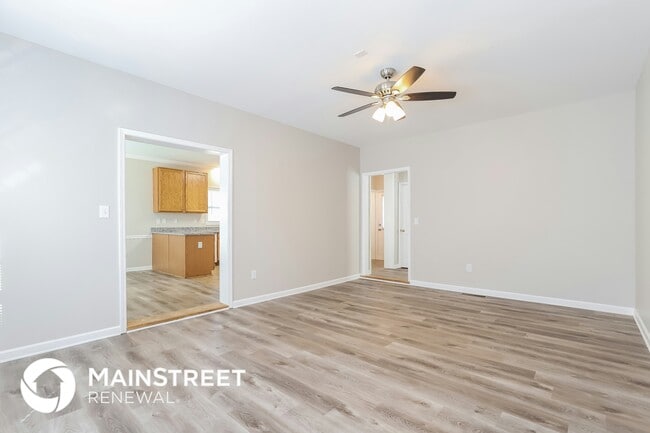 Photo - 5330 Mercedes Dr