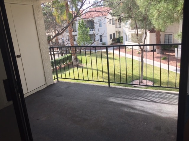 Photo - 4830 Nara Vista Way Unidad 204