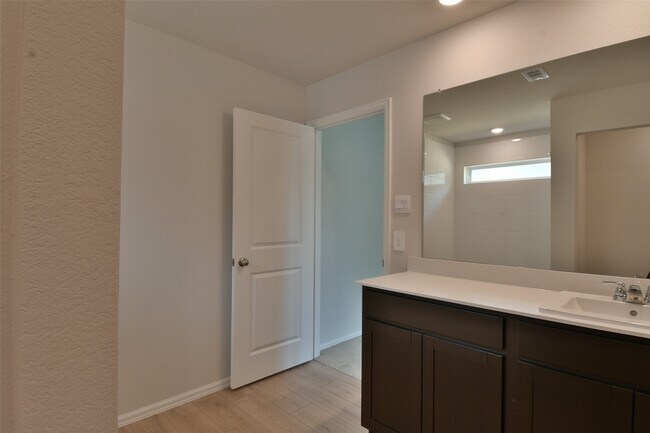 Photo - 1233 Wilkins Vly St
