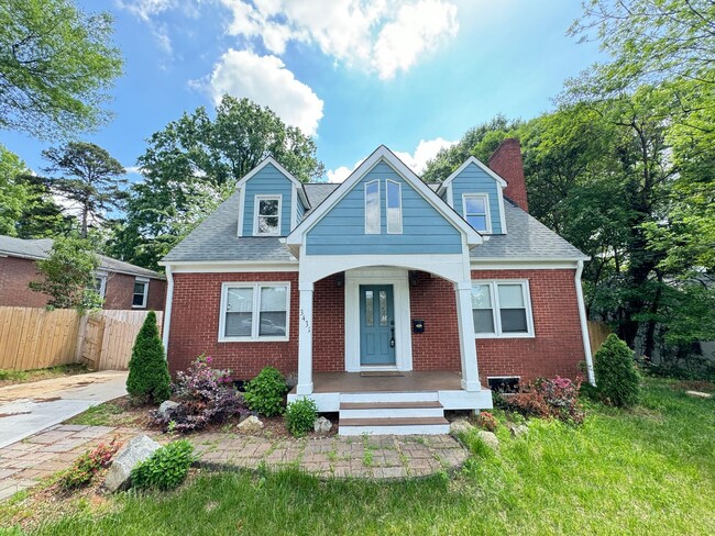 Beautifully Remodeled 4-Bedroom Home with ... - Beautifully Remodeled 4-Bedroom Home with ...