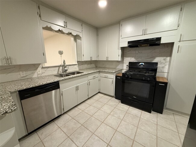 Building Photo - 2310 Pecos