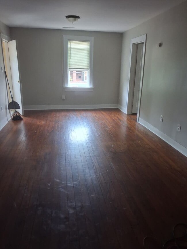 1511-1513 Maple Avenue