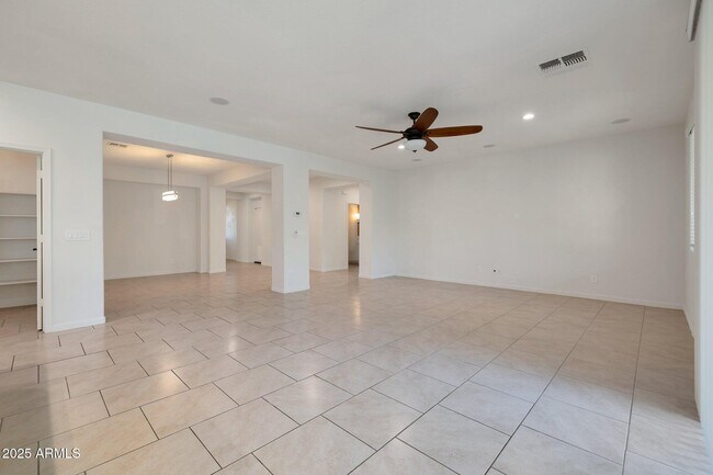 Photo - 18467 W Tasha Dr