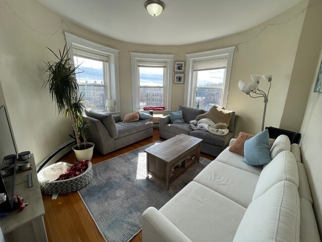 Photo - 27 Saint Lukes Rd