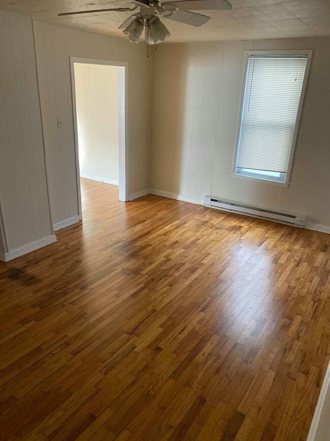 319 Boyd Ave