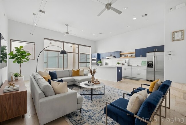 Photo - 2417 Charleston St