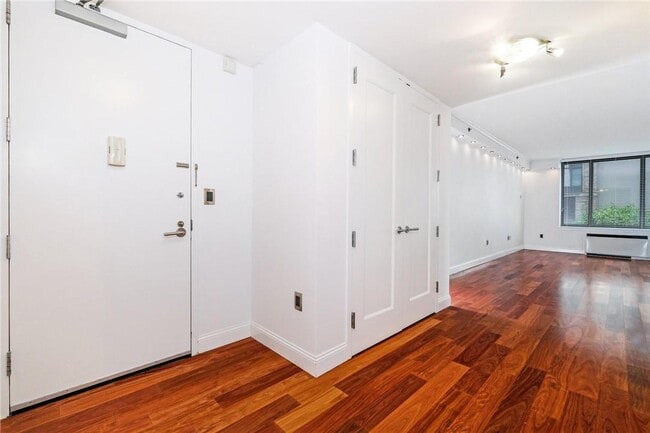 Photo - 10 City Pl Unit 2D