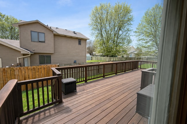 Photo - Stunning 4bed 2bath Home, With a Fully Fenced Yard.