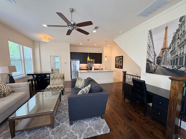 Photo - 4223 Wycliff Ave