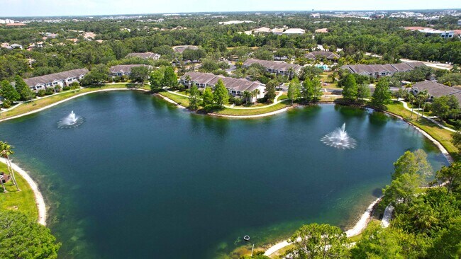 Building Photo - 8933 Manor Loop Unit 108