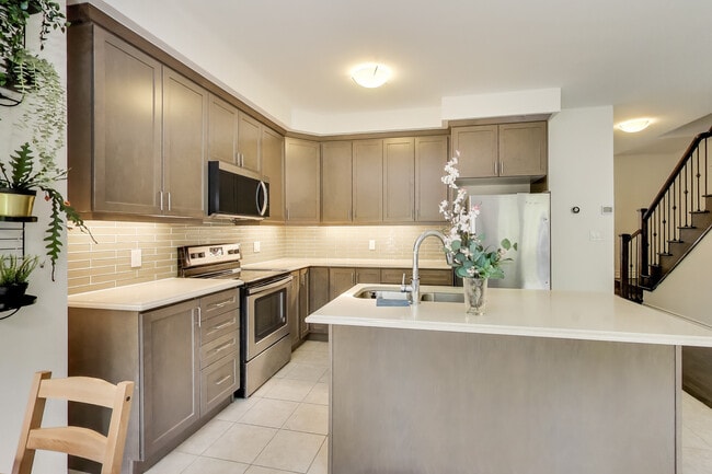 Photo - 1161 Carnegie Dr