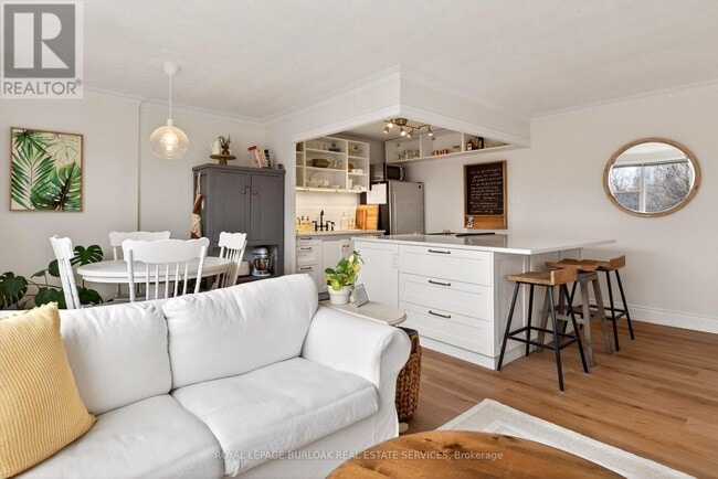 Photo - 2054 Courtland Dr Unit 405