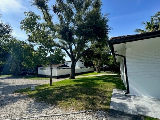 Photo - Edgewood Manor