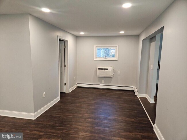 Photo - 414 Delaware Ave