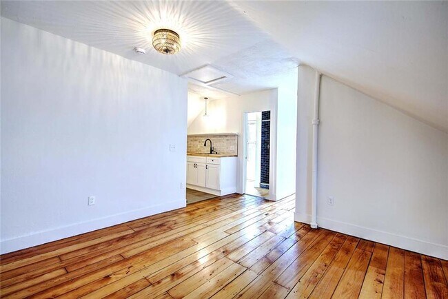 Photo - 21 Brewster St Unidad 3