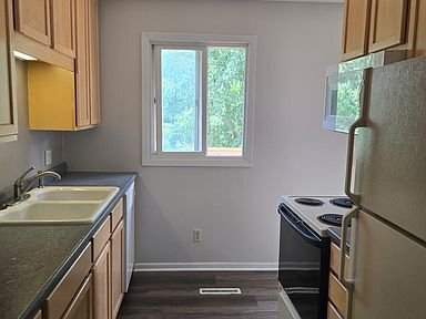 Photo - 1259 Dunberry Ln Unit 4