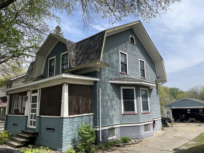 Photo - 2001 Tremont Ave House