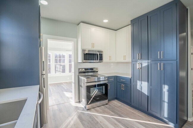 Photo - Prime Location! 2bed/ 2 bath! Schedule a tour today!