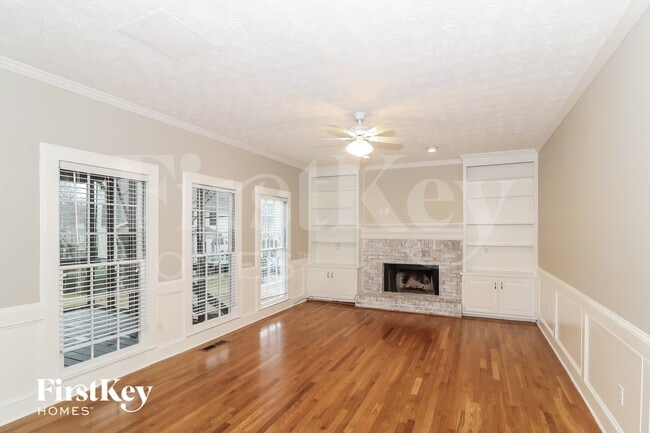 Photo - 2117 Gatwick Dr