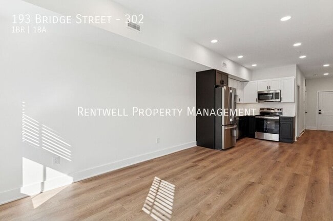 193 Bridge St Unit 302