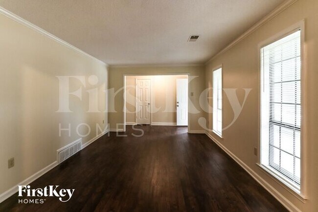 Photo - 6347 Scarletcrest Ln