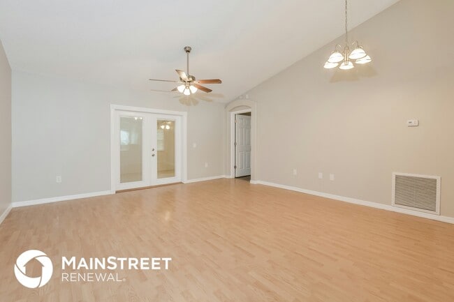 Photo - 3406 Commerce Ave