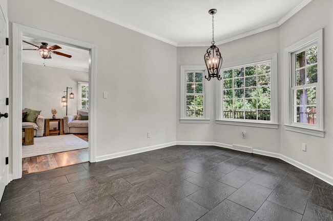Photo - 120 Wendover Rd