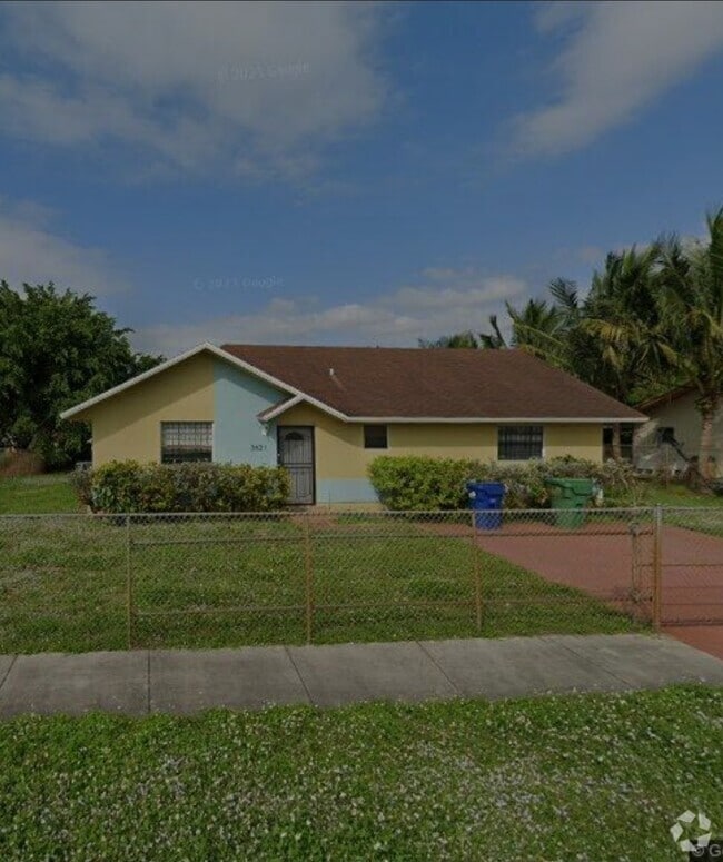 Building Photo - 3621 NW 193rd St Rental