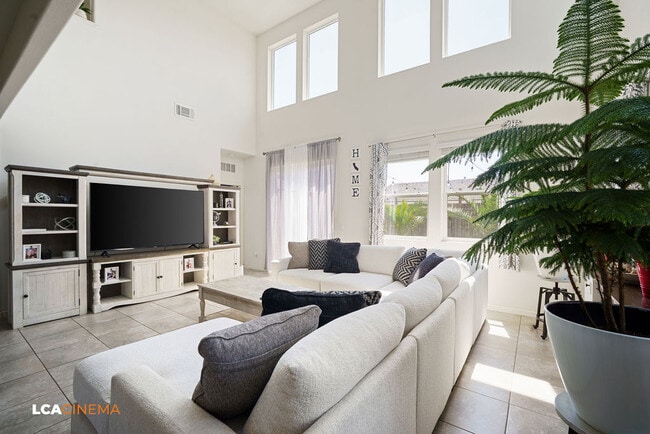 Photo - 5805 Commonwealth Ave