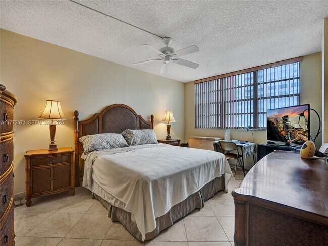 Photo - 3113 S Ocean Dr Unit 710