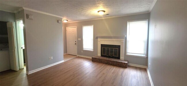 Photo - 1380 Kennesaw Trace Ct