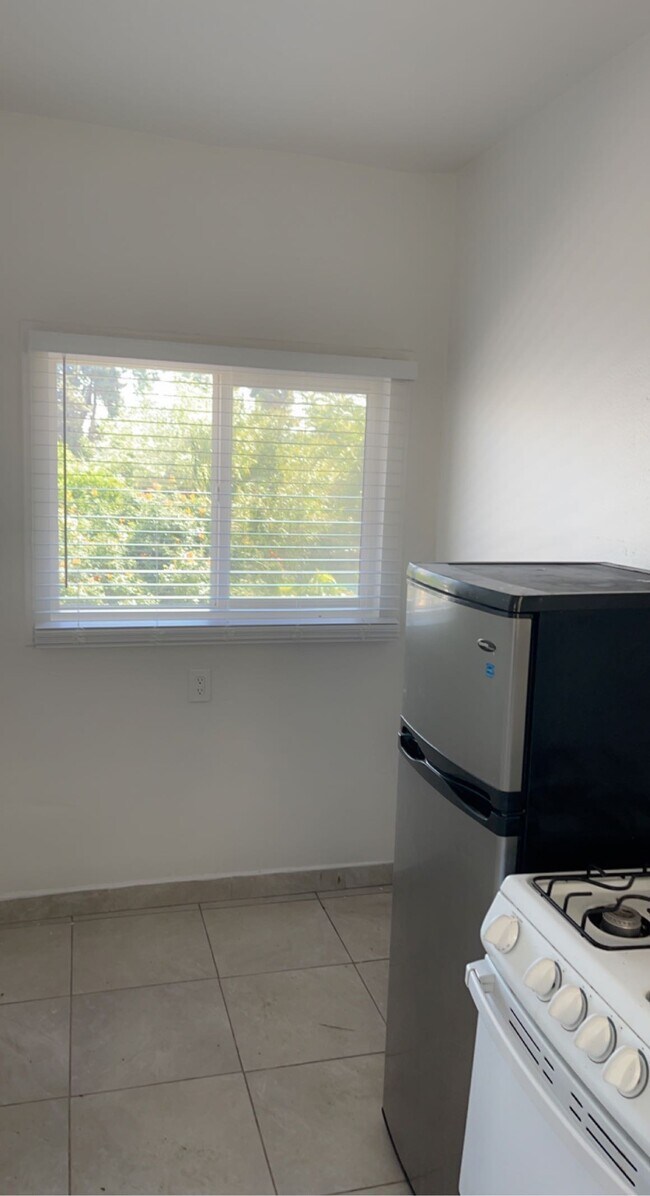 Photo - 168 S Avenue 53 Unit 2