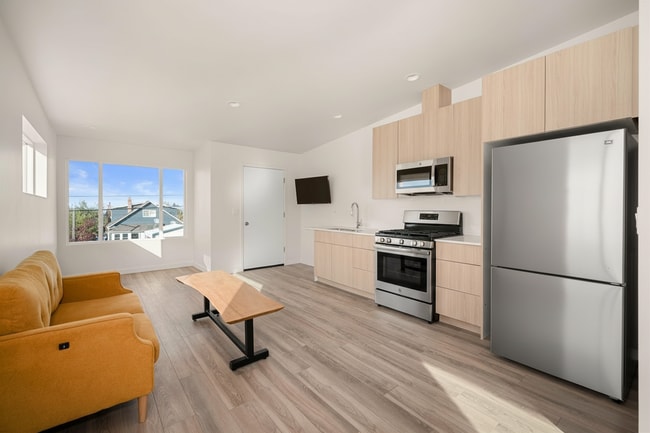 Photo - 3201 E 30th Ave