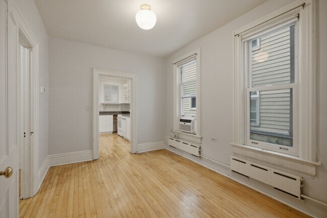 Photo - 1843 N Bissell St Unit G