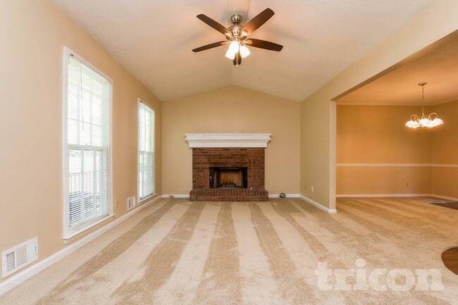 Photo - 1202 Holly Hills Dr SW