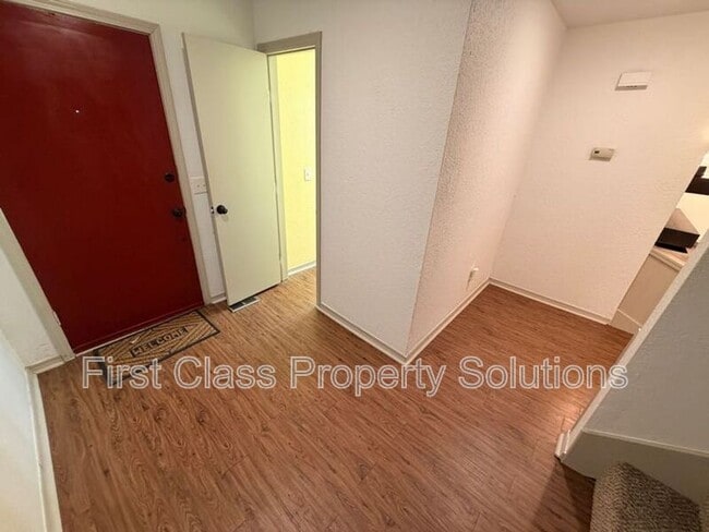 Photo - 1404 Mary Lee Ln