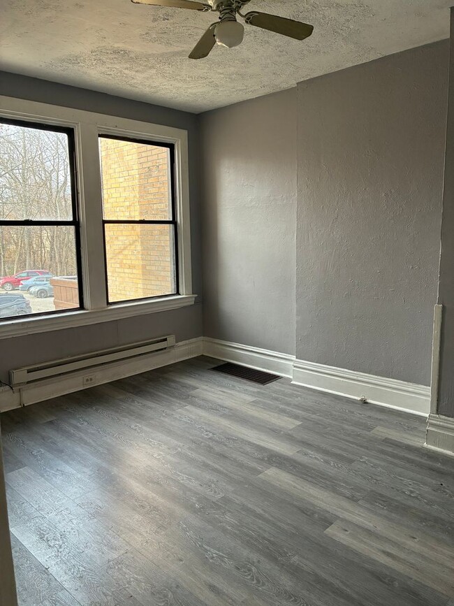 Photo - 3019 Ashlyn St Unit 3019 Ashlyn St 1