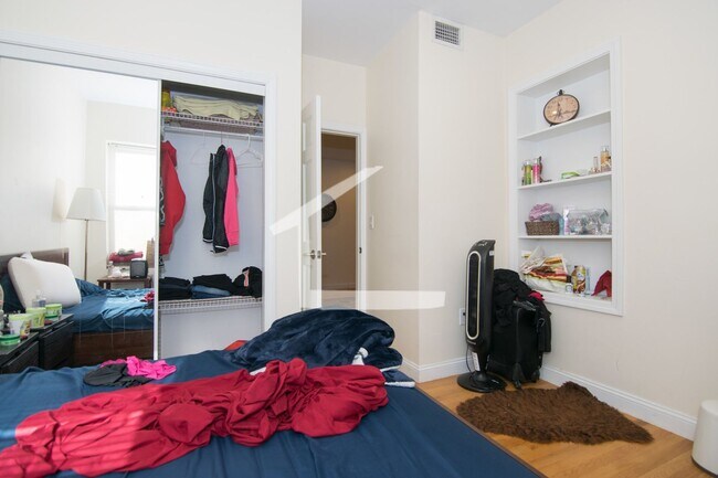 Photo - Nicely updated 4 bed for September!